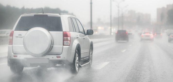 Tips for How To Avoid Hydroplaning